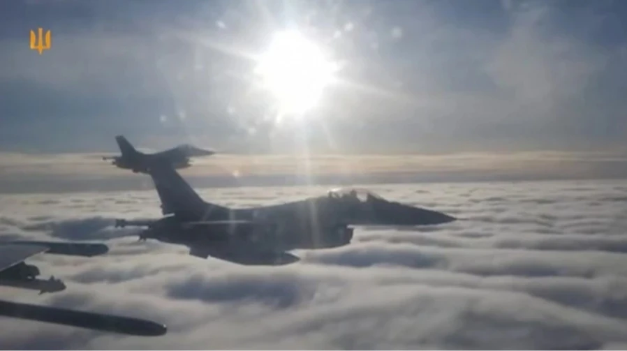 Що підтвердив генерал Кейн у Сенаті про перший повітряний бій F-16