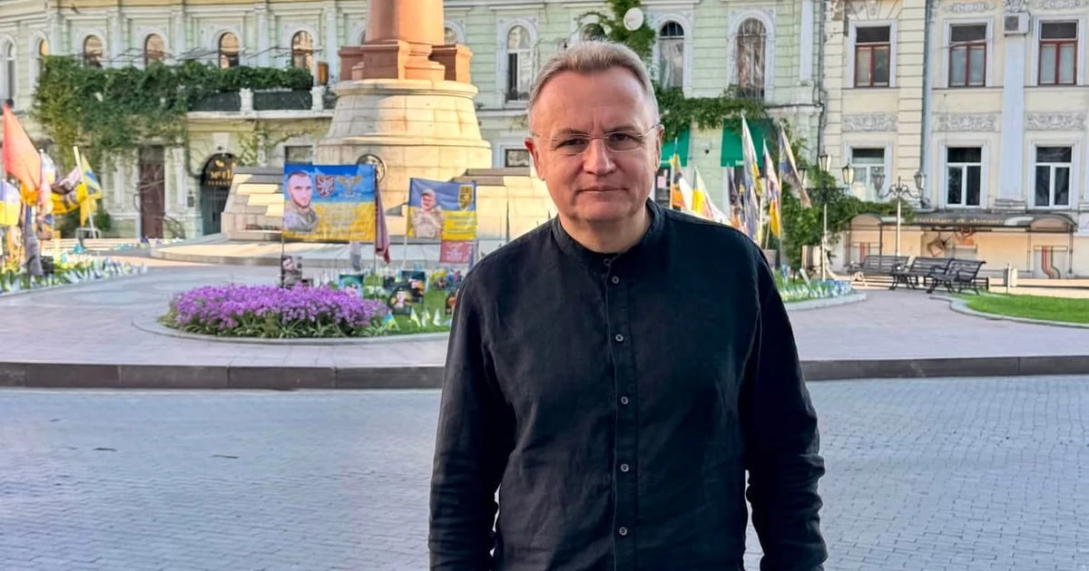 Львів: через затримки зарплат двірники масово звільняються